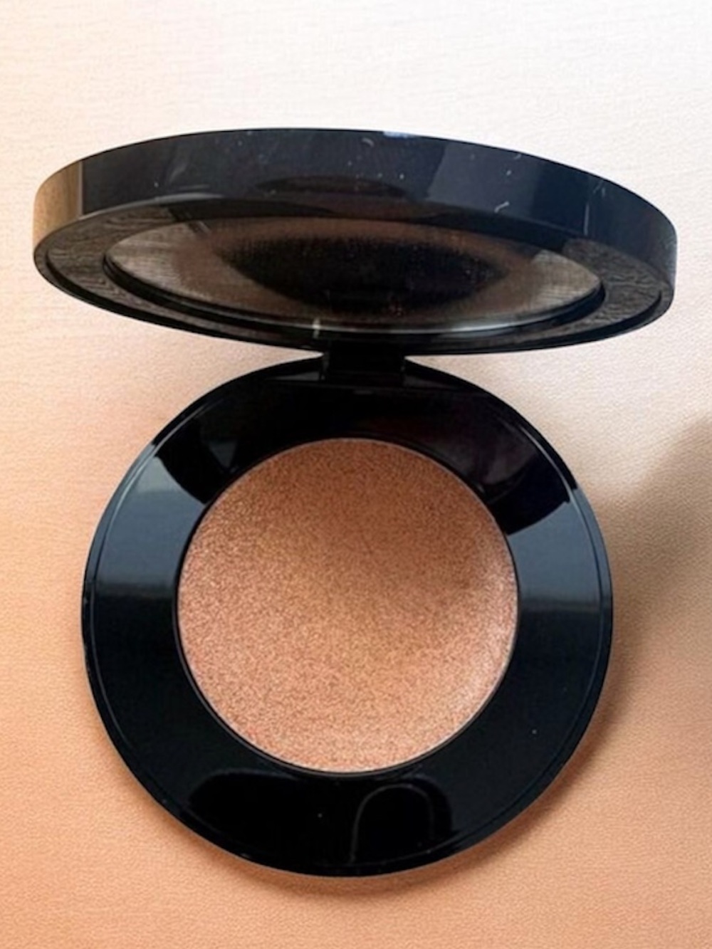 Saie Glow Sculpt Multi-Use Cream Highlighting Blush in Quartzglow New